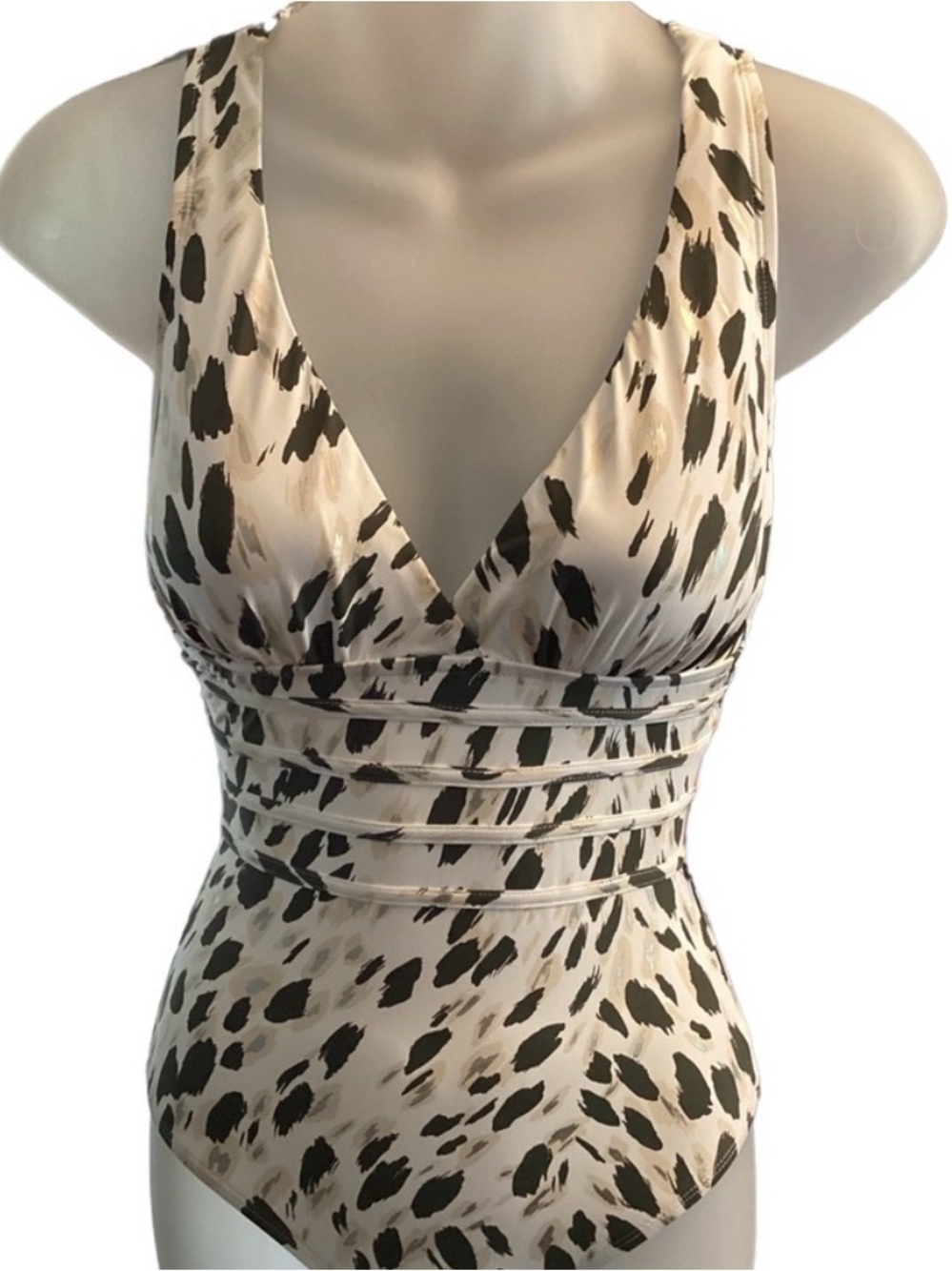 La Blanca Ruched Animal Print One Piece Swimsuit Size 10 NWT